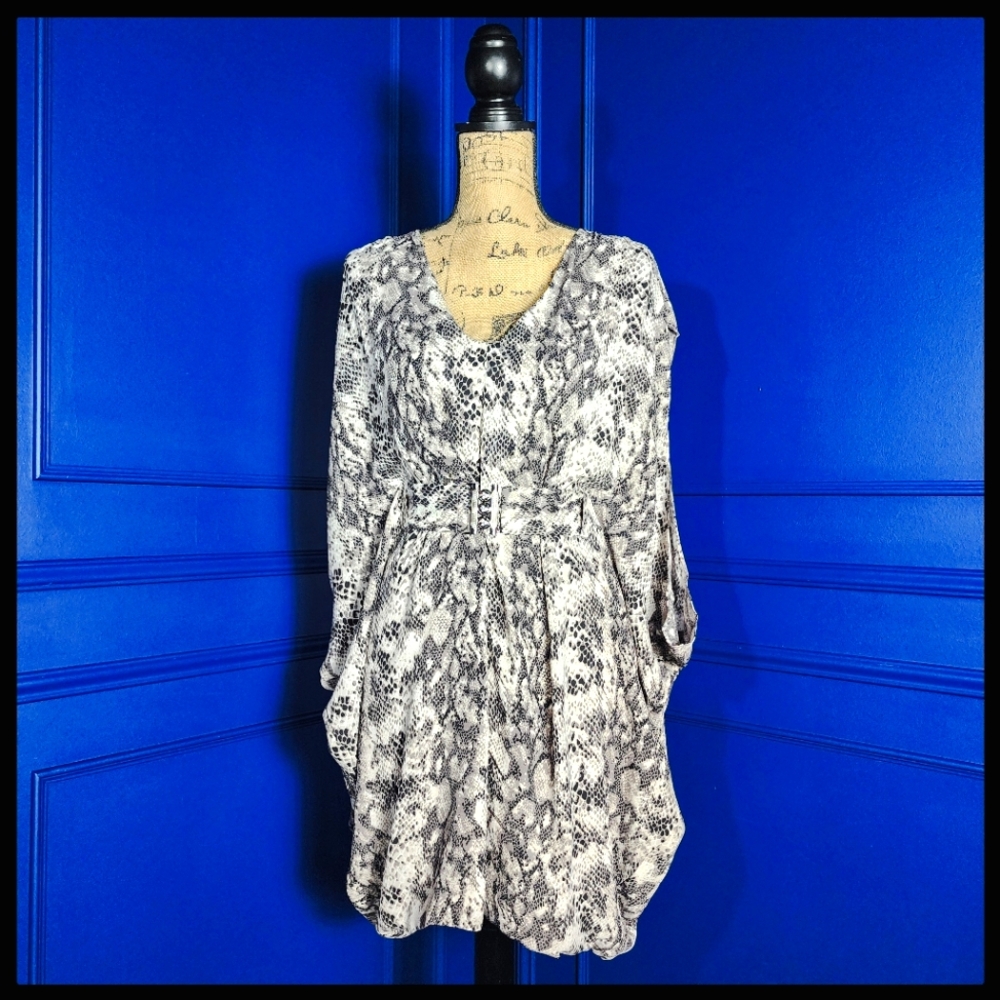 Marisa Kenson Kimono Sleeve Snake Print Mini Dress Size Small